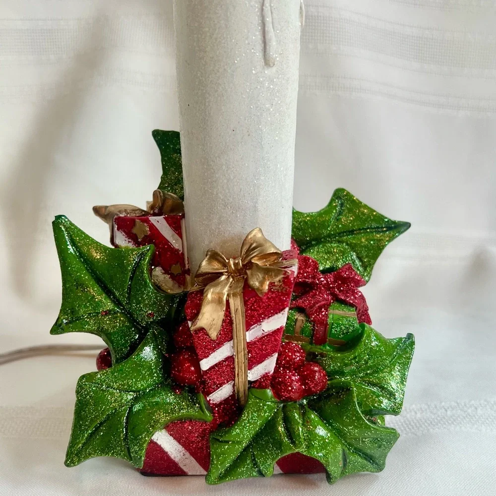 Vintage‎ LED Candle Lamp Corded Electric Glittery Holly Berries Gift Boxes